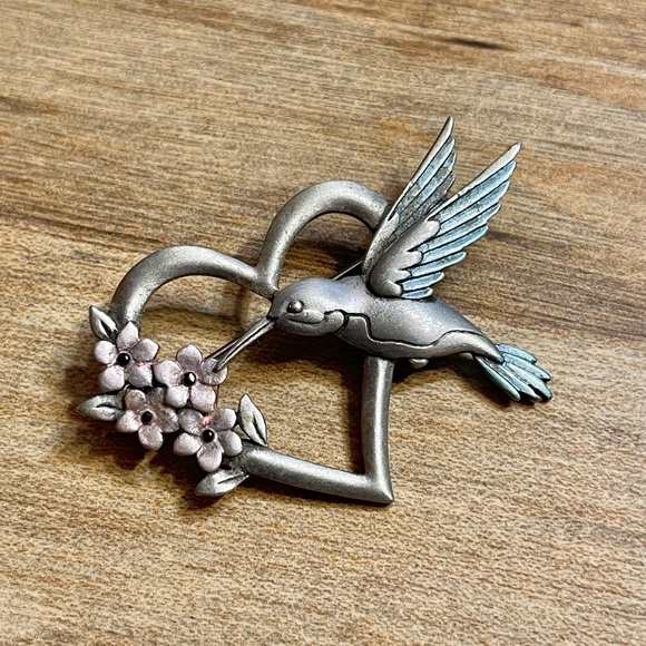 Metal Hummingbird Brooch - Picture 3 of 6